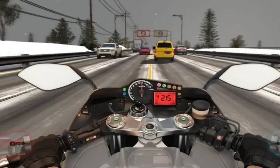 ��һ�˳���Ħ�г���Ϸ�̵�