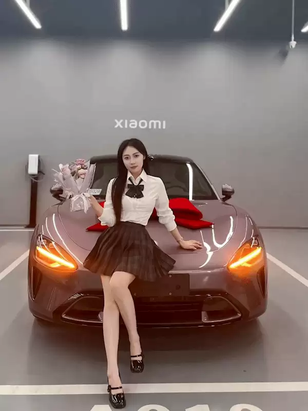 С��SU7Ů������JK���Ӱ������
